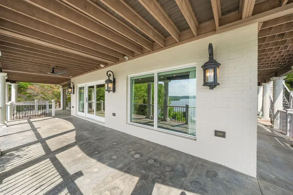 $1,350,000 | 401 Pollard Circle, Cadiz, KY 42211