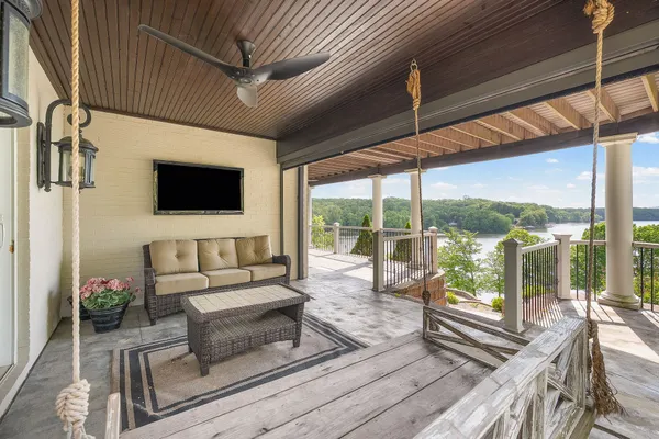 $1,350,000 | 401 Pollard Circle, Cadiz, KY 42211