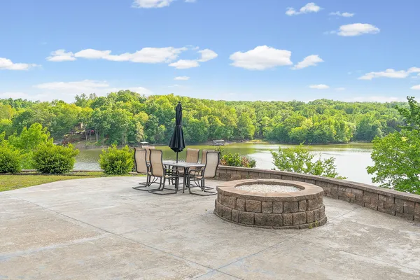 $1,350,000 | 401 Pollard Circle, Cadiz, KY 42211