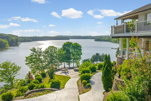 $1,350,000 | 401 Pollard Circle, Cadiz, KY 42211