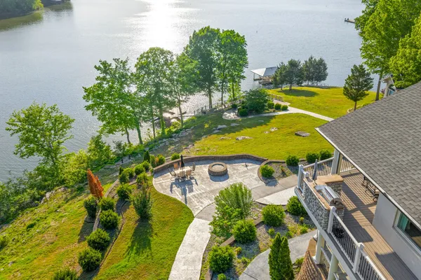 $1,350,000 | 401 Pollard Circle, Cadiz, KY 42211
