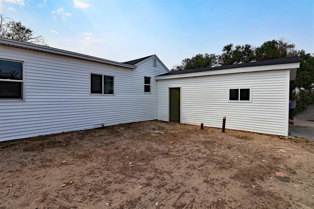 204 West 5 Street Shoshoni, WY 82649 - Photo 6 of 32 Gallery Image 6