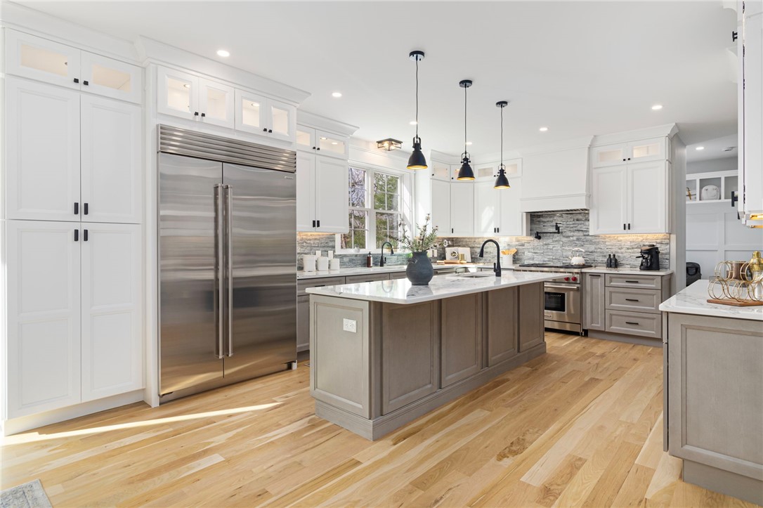 35 Beech Crest Road East Greenwich, RI 02818 - Photo 12 of 50