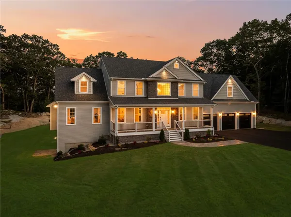 $2,399,900 | 35 Beech Crest Road, East Greenwich, RI 02818