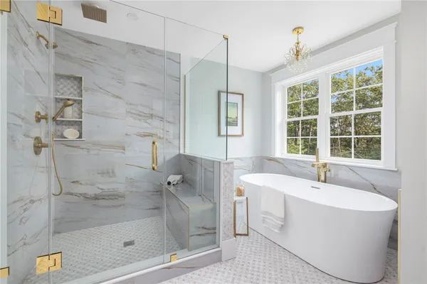 $2,399,900 | 35 Beech Crest Road, East Greenwich, RI 02818