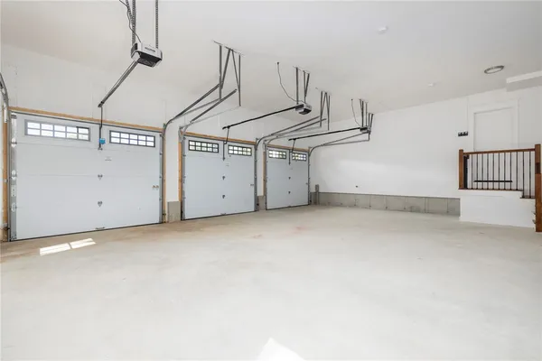 $2,399,900 | 35 Beech Crest Road, East Greenwich, RI 02818