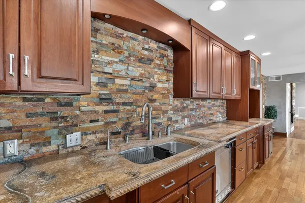 $475,000 | 5992 Palisades Parkway, Rockford, IL 61109