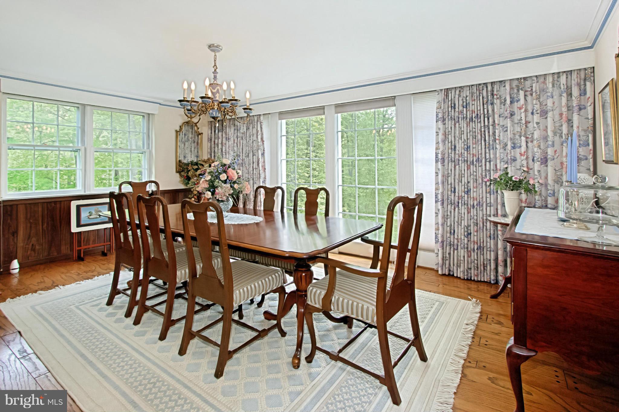 8111 West Point Drive Springfield, VA 22153 - Photo 11 of 28 Dining Room