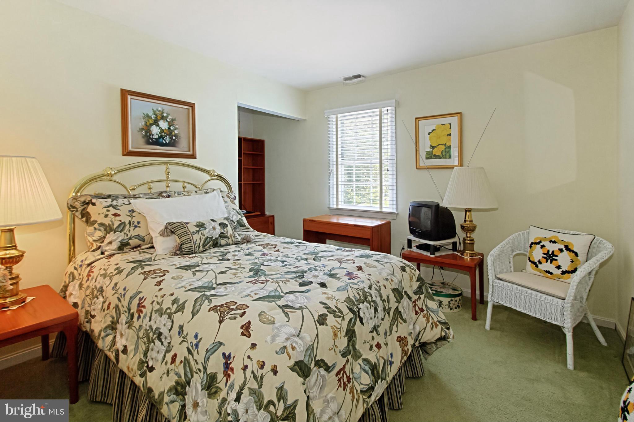 8111 West Point Drive Springfield, VA 22153 - Photo 27 of 28 Bedroom