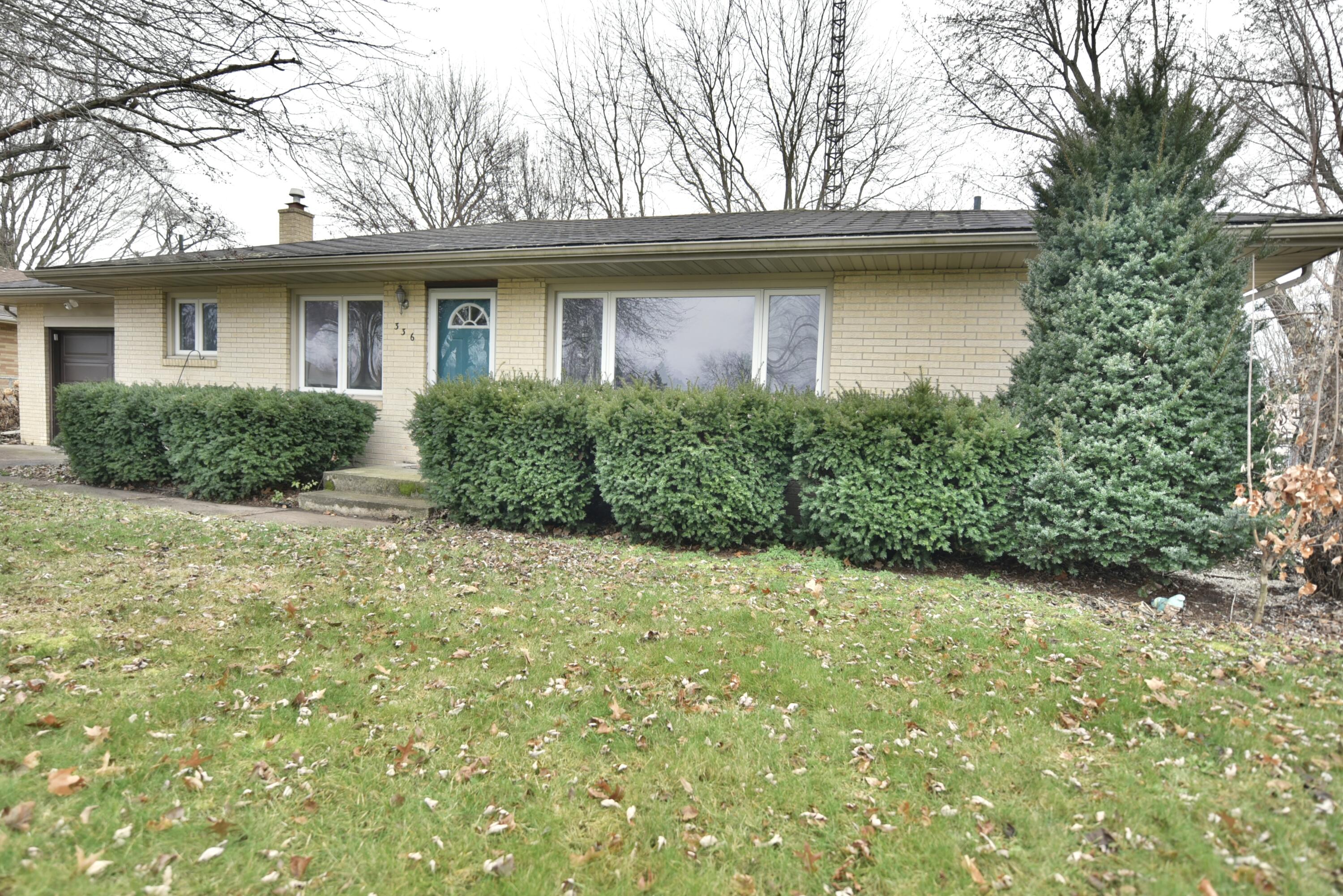 336 Maple Street Coloma, MI 49038 - Photo 2 of 33 336 Maple Street, Coloma, MI 49038