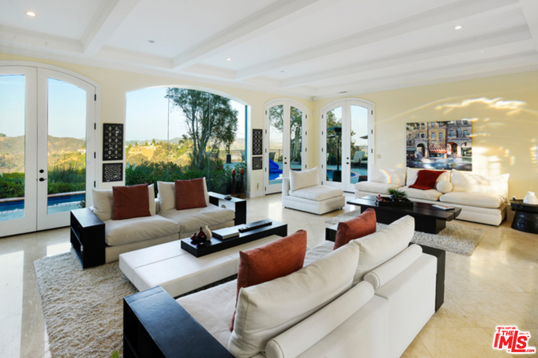 1456 Stradella Road Los Angeles, CA 90077 - Photo 18 of 25