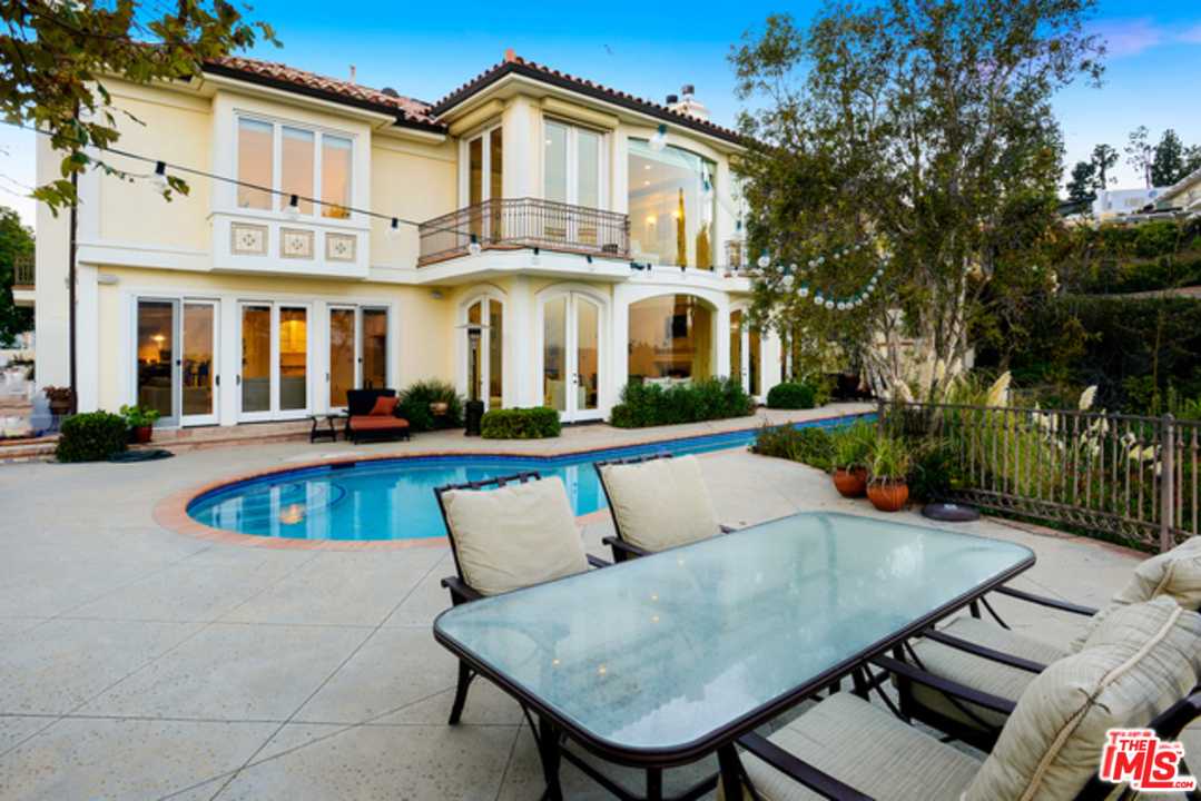 1456 Stradella Road Los Angeles, CA 90077 - Photo 25 of 25