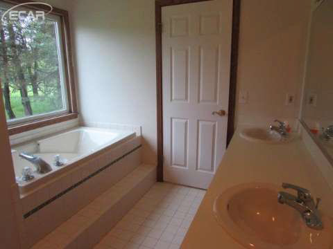 2095 Reid Road Flint, MI 48507 - Photo 9 of 18 20440744-8.JPG
