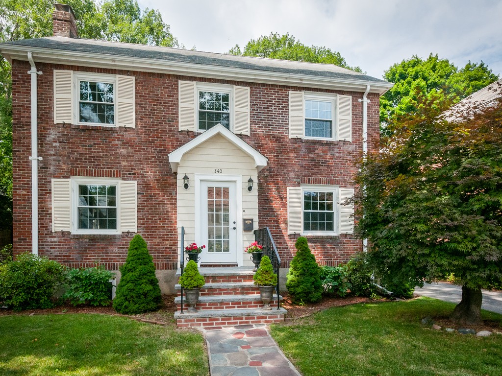 340 Russett Road Brookline, MA 02467 - Photo 1 of 16 Gallery Image 1