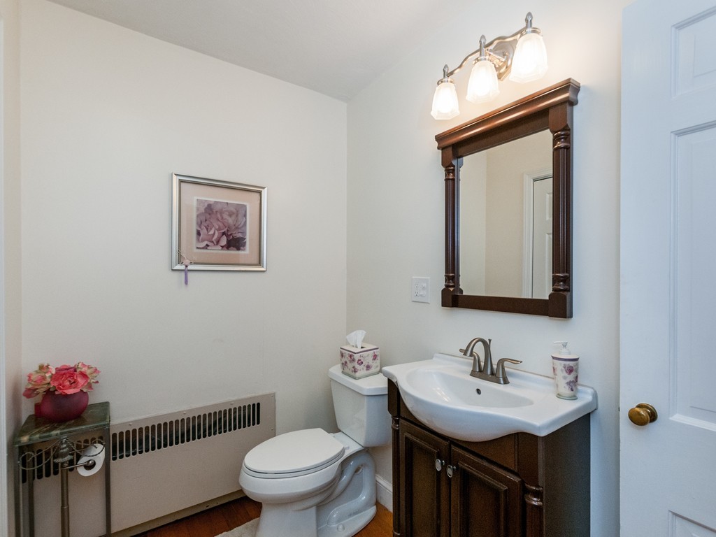 340 Russett Road Brookline, MA 02467 - Photo 10 of 16 Gallery Image 10