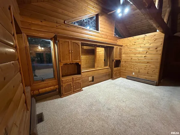 $782,500 | 5446 North 1700th Street, Dieterich, IL 62424