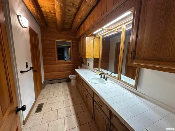 $782,500 | 5446 North 1700th Street, Dieterich, IL 62424