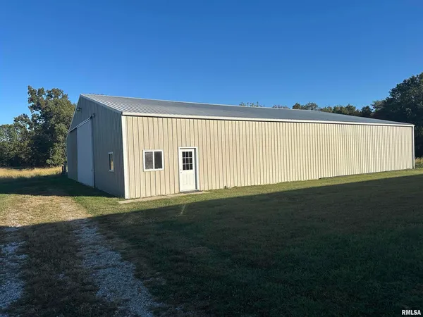 $782,500 | 5446 North 1700th Street, Dieterich, IL 62424