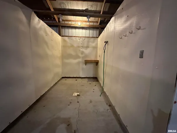 $782,500 | 5446 North 1700th Street, Dieterich, IL 62424