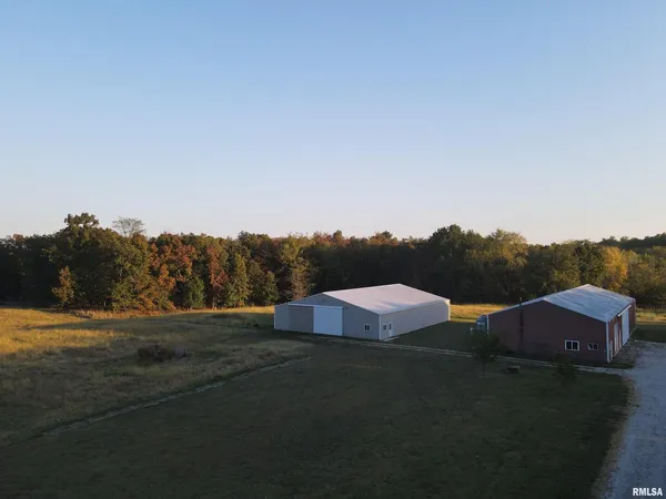 $782,500 | 5446 North 1700th Street, Dieterich, IL 62424