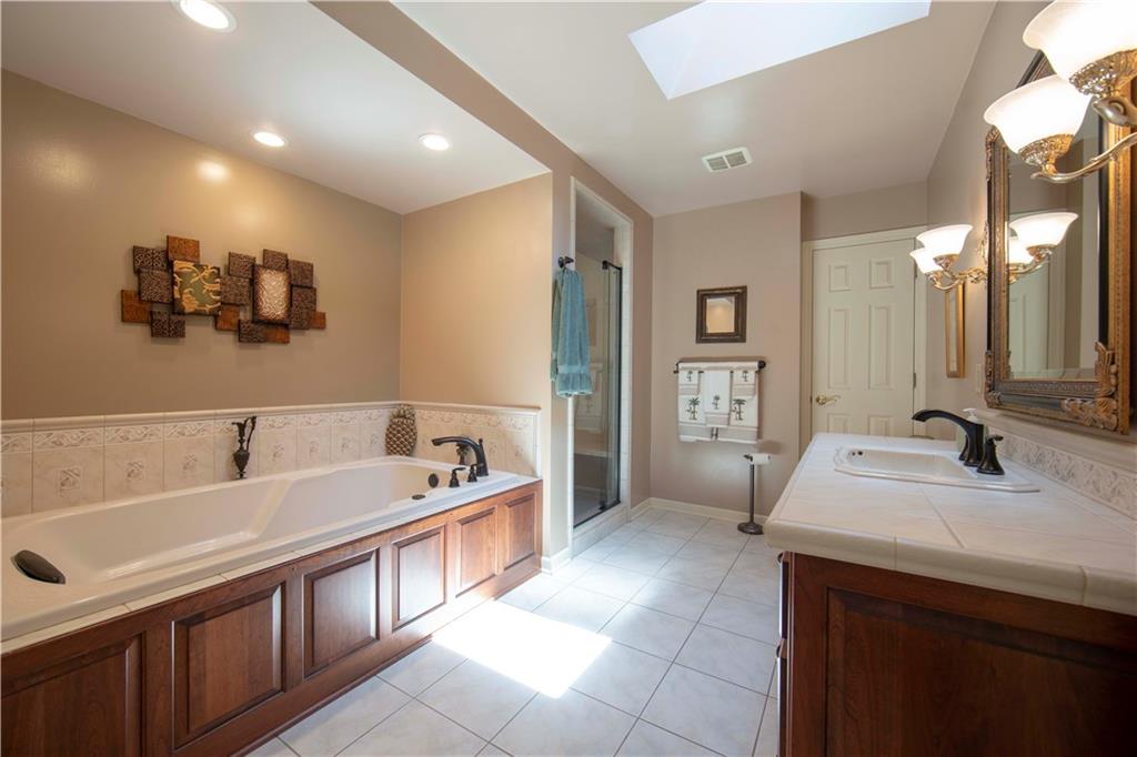 525 Great Belt Road Butler, PA 16002 - Photo 16 of 25 Master Bathroom has been tastefully updated.