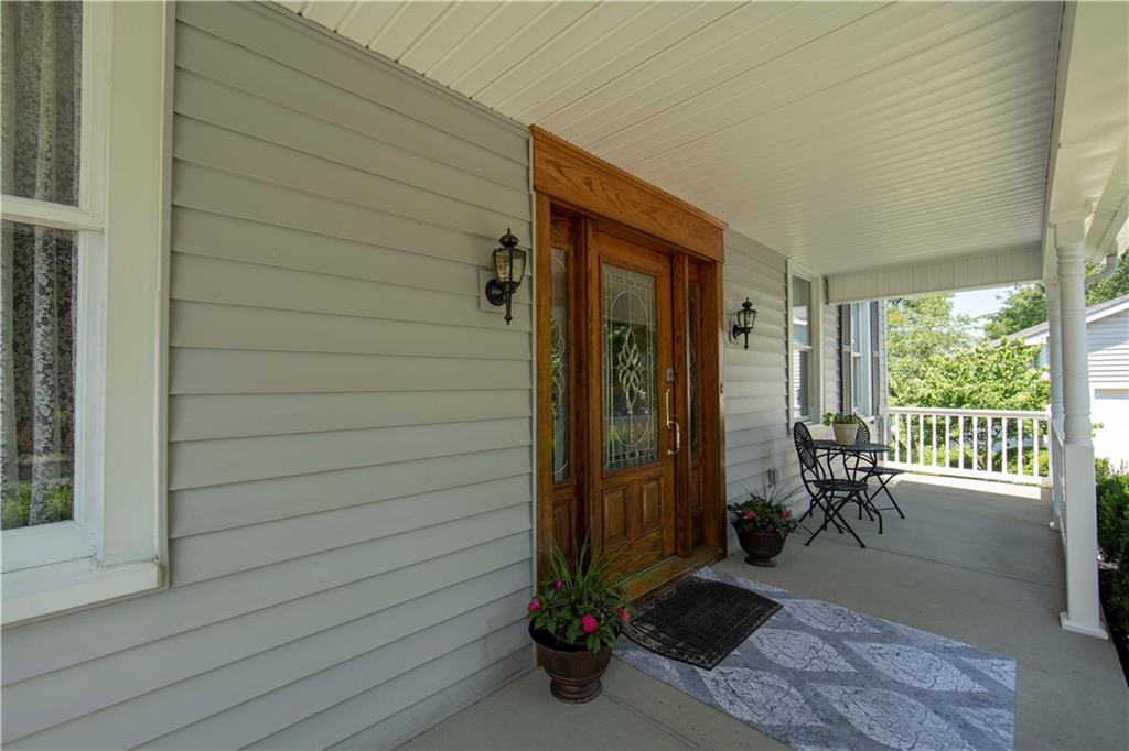 525 Great Belt Road Butler, PA 16002 - Photo 3 of 25 Inviting Front Porch