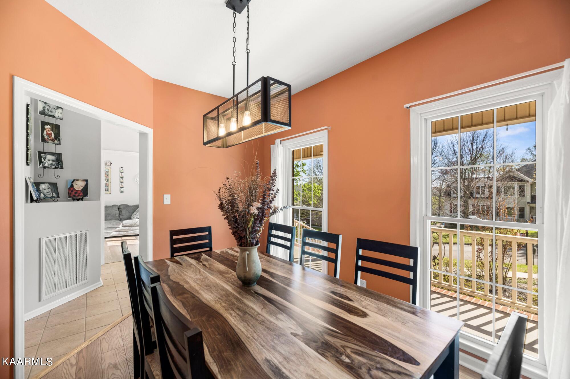 7724 Sevilla Road Powell, TN 37849 - Photo 4 of 39 Screen Shot 2022-04-15 at 9.03.35 AM