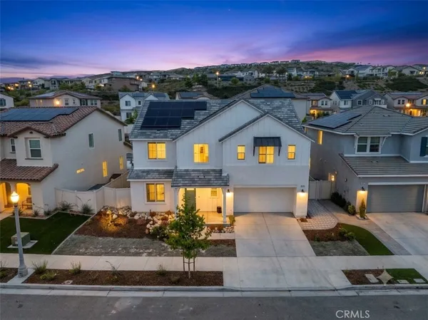 $1,149,000 | 18135 Tableau Way, Saugus, CA 91350