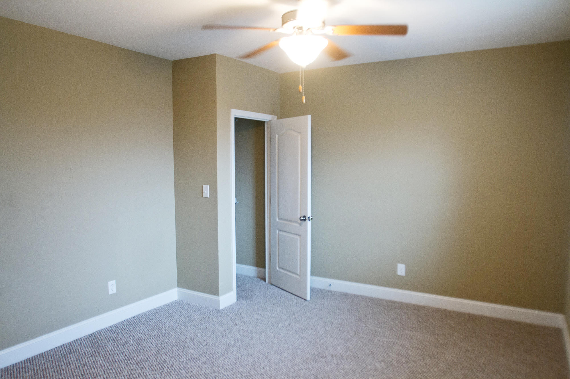 8300 Cliff Ridge Court Corryton, TN 37721 - Photo 16 of 23 Bedroom 5 Downstairs