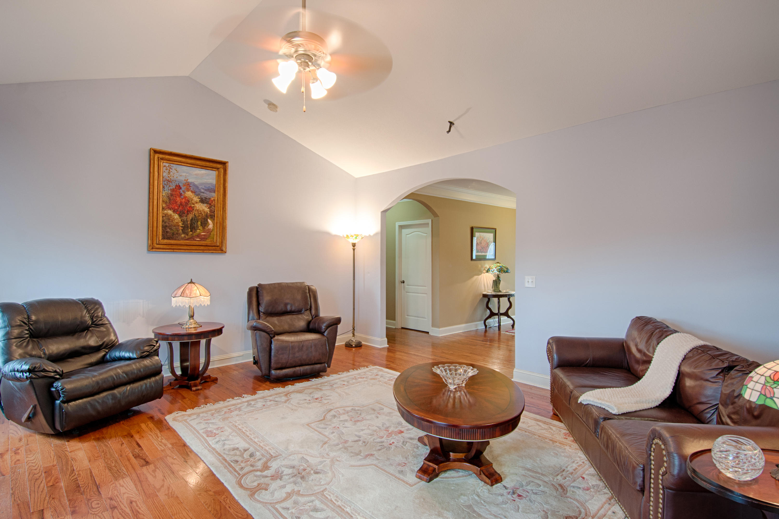 8300 Cliff Ridge Ct-16