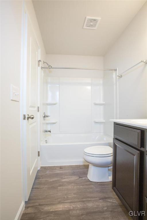 1941 Alex Road Easton, PA 18040 - Photo 11 of 23 Master bathroom