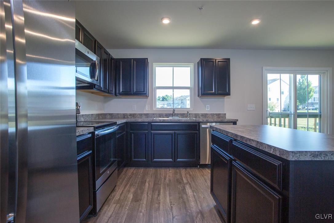 1941 Alex Road Easton, PA 18040 - Photo 5 of 23 Kitchen w/espresso cabinets, GE stainless steel ap