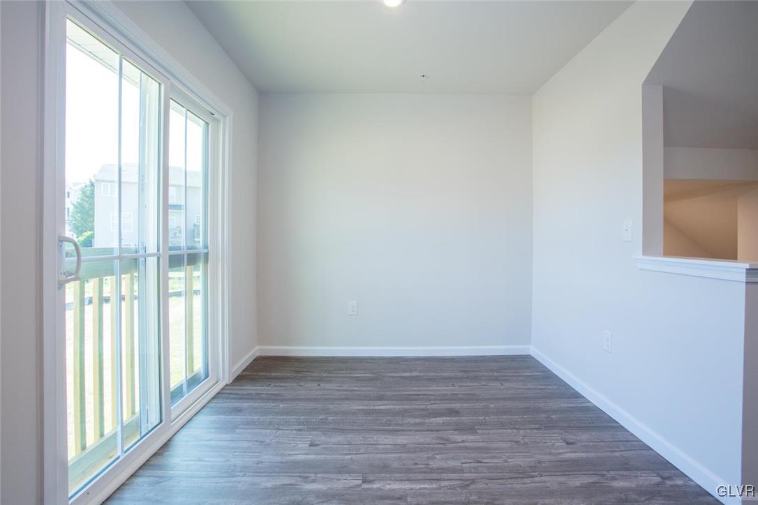 1941 Alex Road Easton, PA 18040 - Photo 6 of 23 Dining area adjacent to kitchen