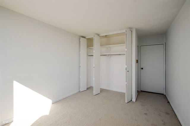 5415 North Sheridan Road, Unit 2201 Chicago, IL 60640 - Photo 17 of 26