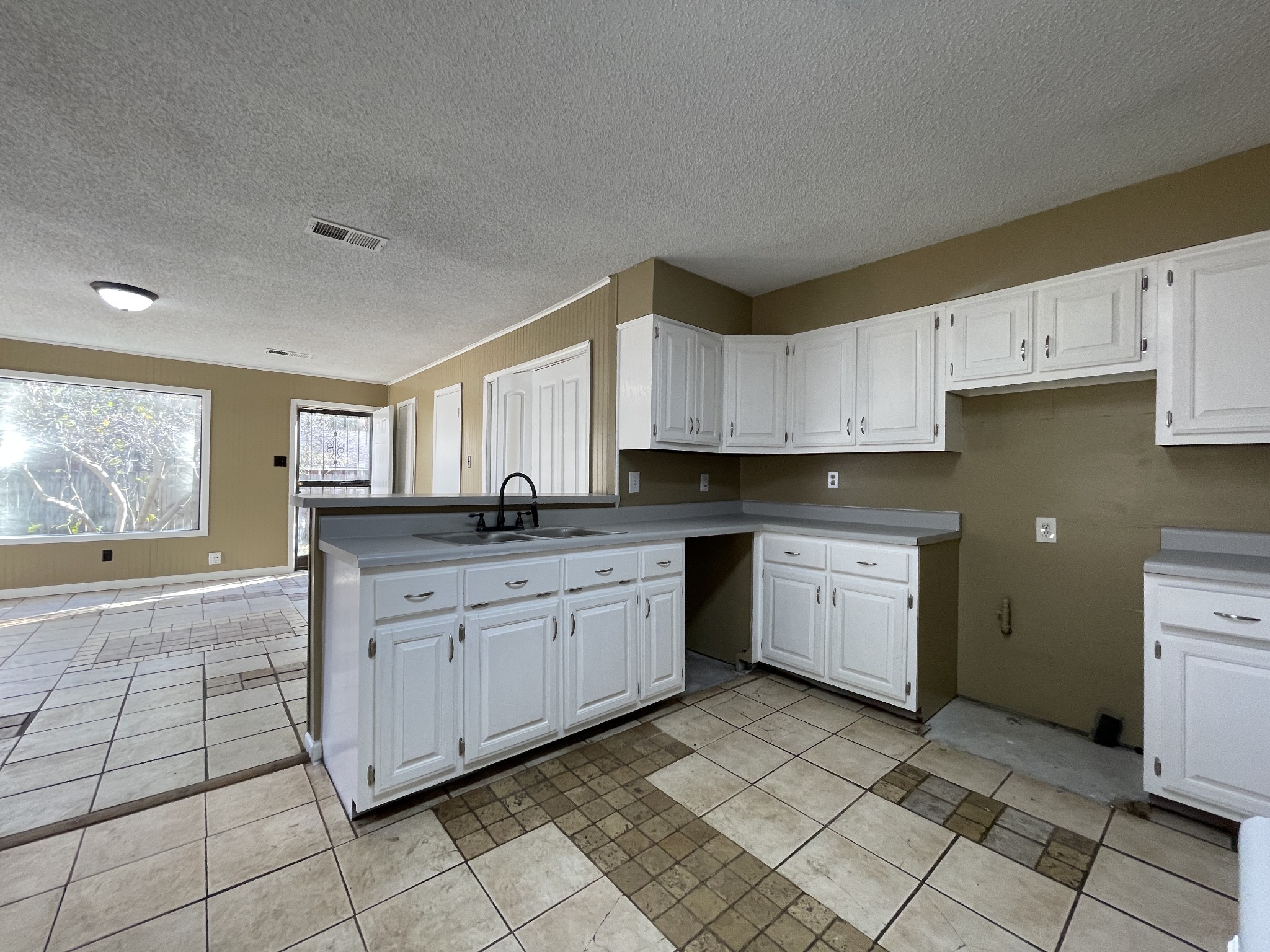 1852 Capri Road Memphis, TN 38117 - Photo 18 of 51