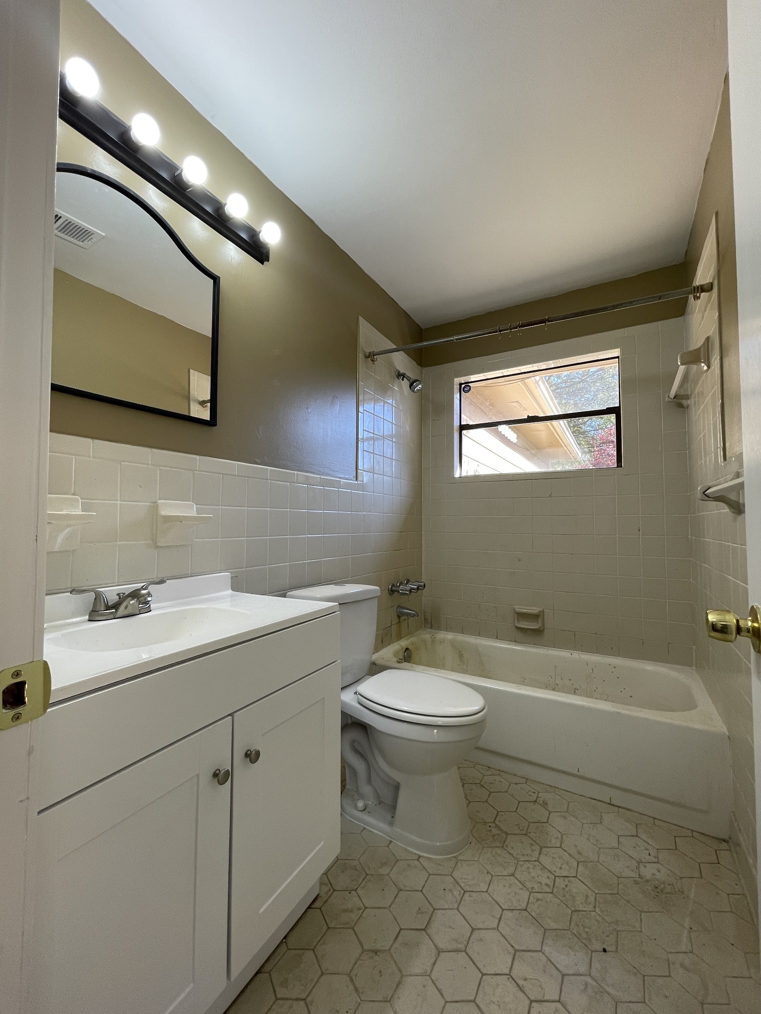 1852 Capri Road Memphis, TN 38117 - Photo 33 of 51