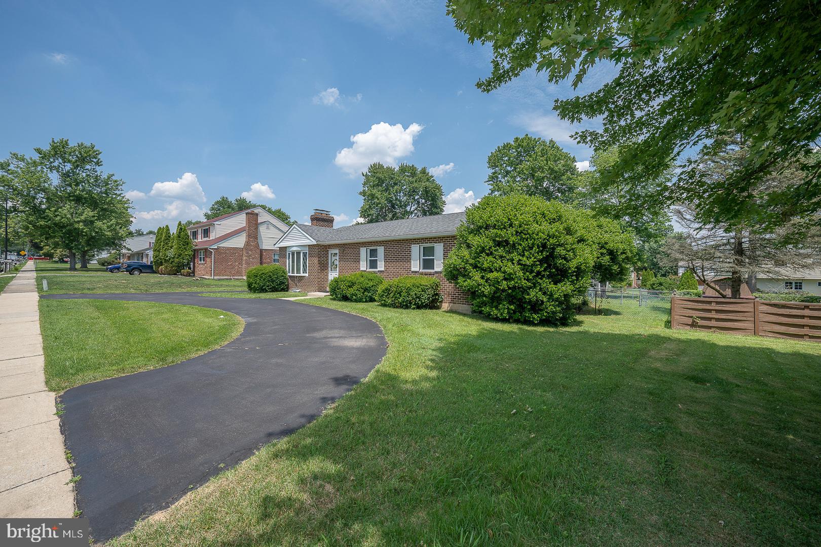 513 Rohach Road Aston, PA 19014 - Photo 4 of 51