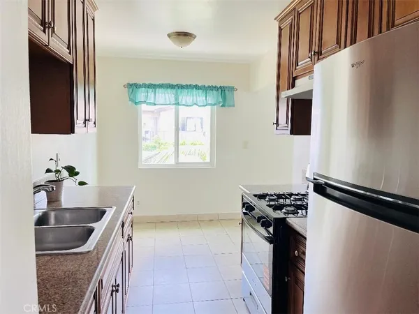 $2,050 | 9544 Los Angeles Street, Bellflower, CA 90706