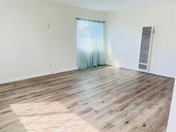 $2,250 | 9544 Los Angeles Street, Bellflower, CA 90706