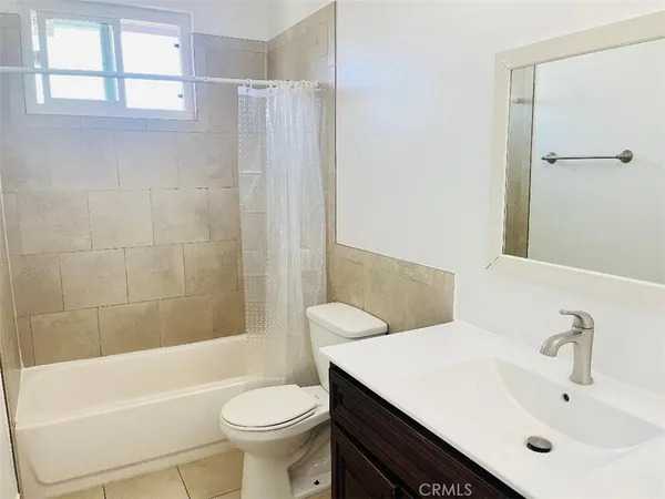 $2,250 | 9544 Los Angeles Street, Bellflower, CA 90706