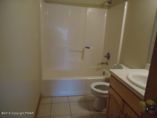25 Pleasant Ridge Road East Stroudsburg, PA 18302 - Photo 11 of 14 DSC03356