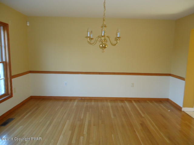 25 Pleasant Ridge Road East Stroudsburg, PA 18302 - Photo 5 of 14 DSC03336
