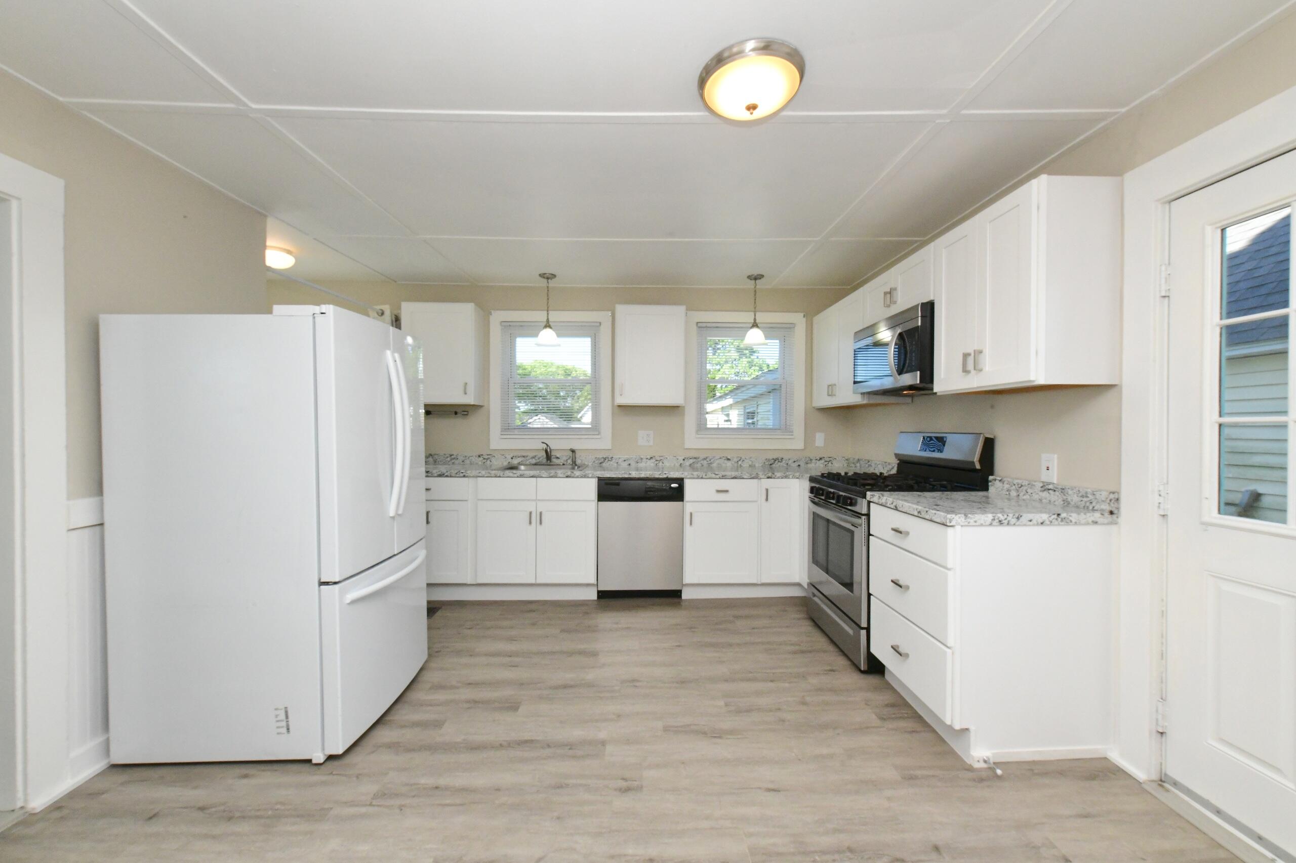 21 12th Avenue, Unit 1 Wareham, MA 02571 - Photo 8 of 28 1000095196