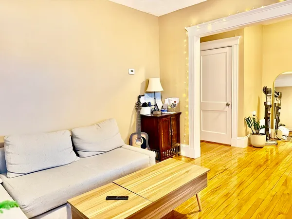 $2,550 | 37 Hilton Street, Unit 37, Arlington, MA 02474