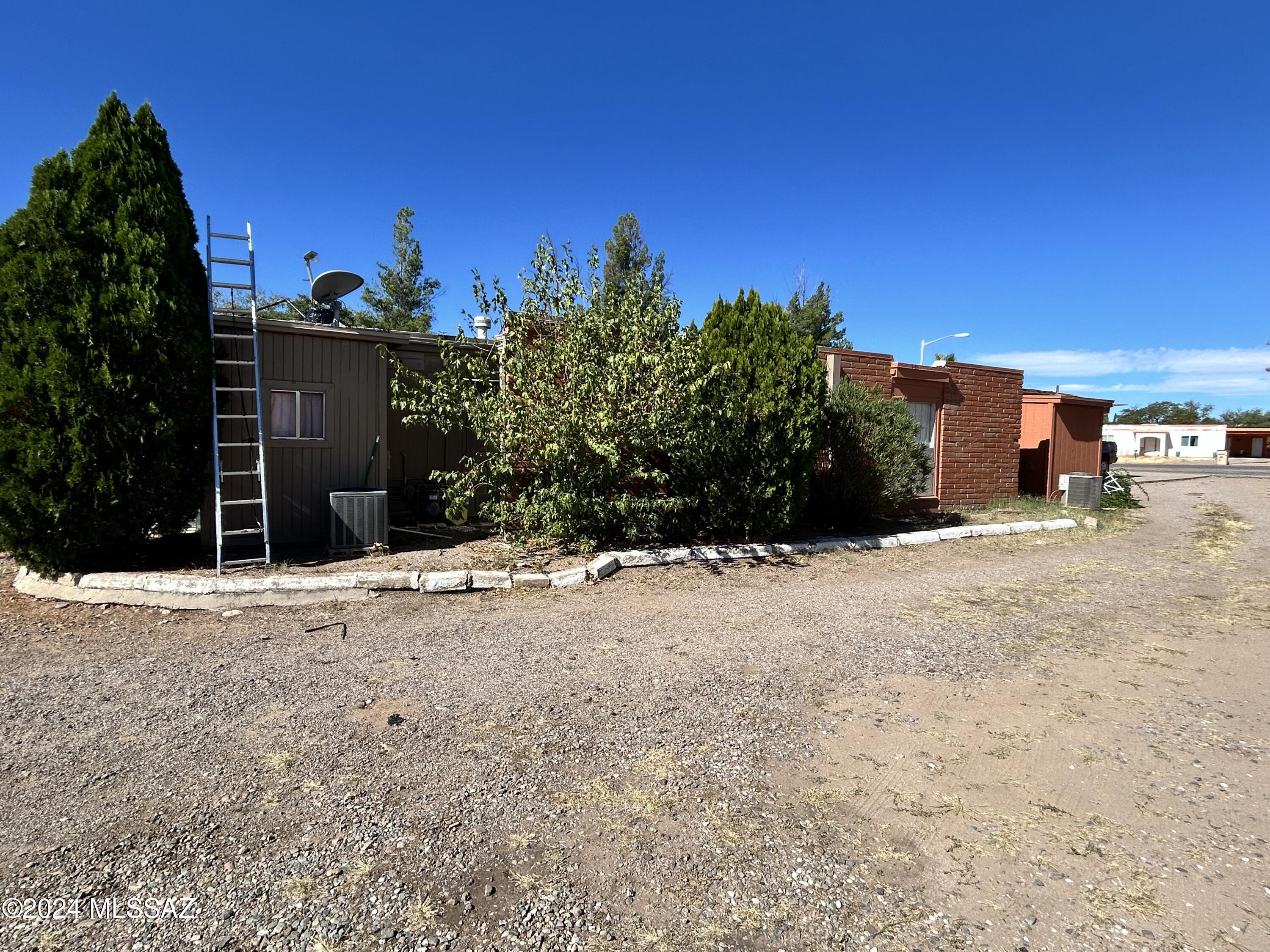 409 Sykes Circle Rio Rico, AZ 85648 - Photo 4 of 42