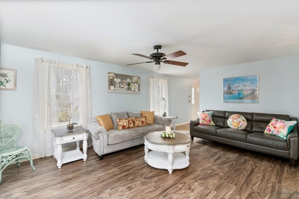 37 Chestnut Road Tyngsboro, MA 01879 - Photo 14 of 36 Gallery Image 14