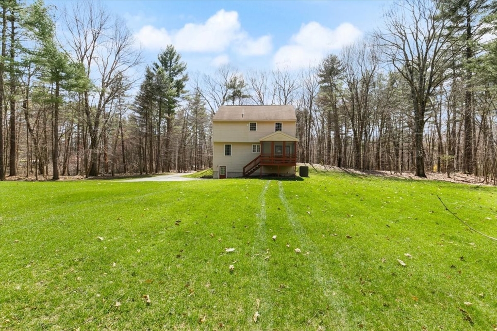 37 Chestnut Road Tyngsboro, MA 01879 - Photo 8 of 36 Gallery Image 8