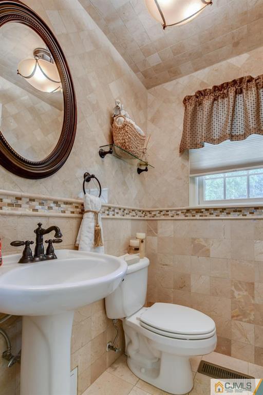3 Academic Road East Brunswick, NJ 08816 - Photo 14 of 25 Gallery Image 14