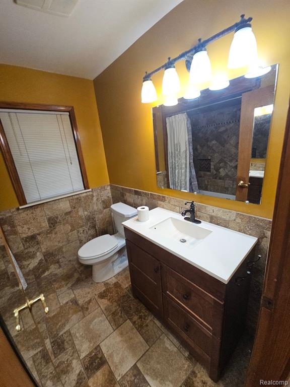 26035 Schoenherr Road Warren, MI 48089 - Photo 15 of 23