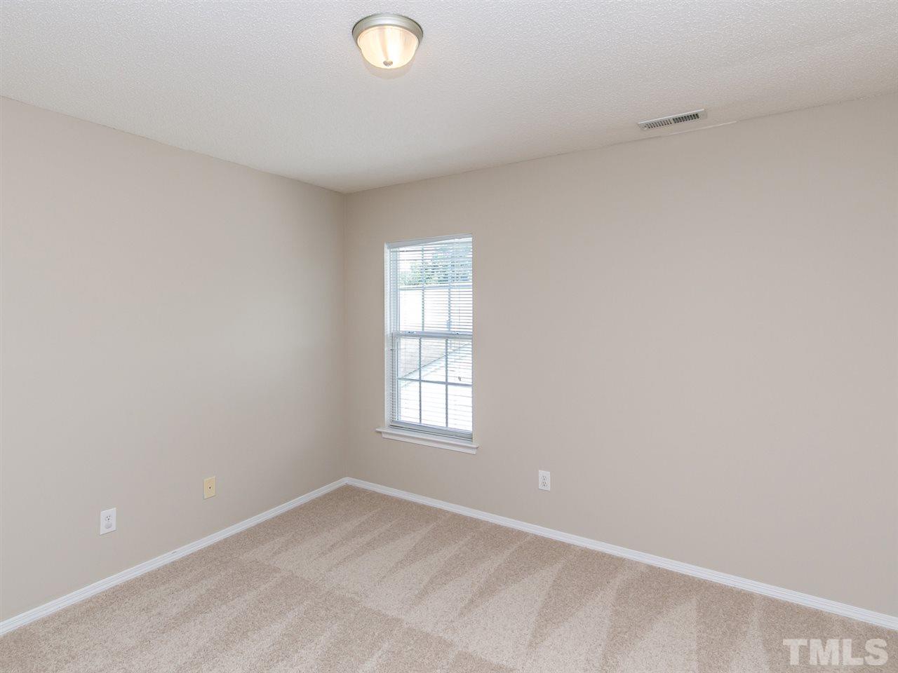 5720 Enoree Lane Raleigh, NC 27616 - Photo 18 of 25 Gallery Image 18